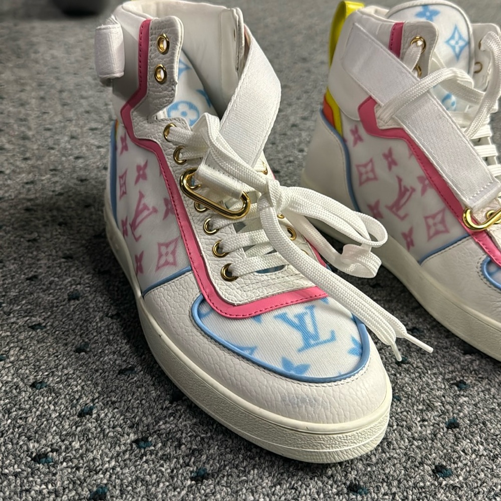 Louis Vuitton Boombox Pastels Monogram Nylons